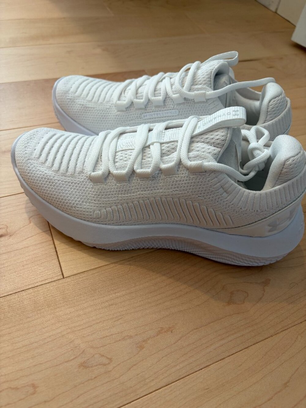 Under Armour White Sneakers Brand New Women's size 8